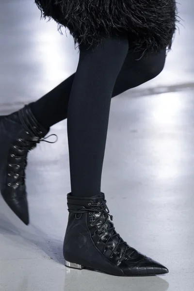 Look 2